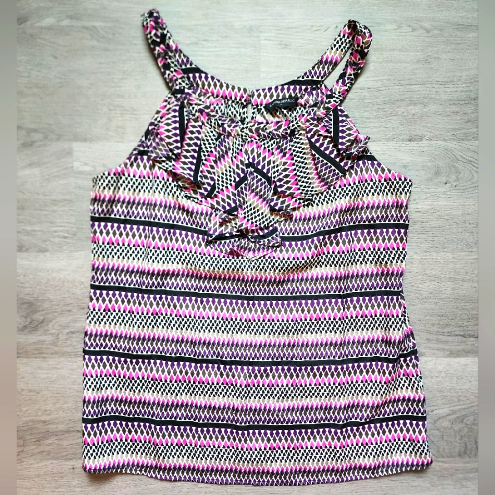 Banana Republic Women's Ruffle Neck Diamond Print Pullover Blouse Tank Top Small